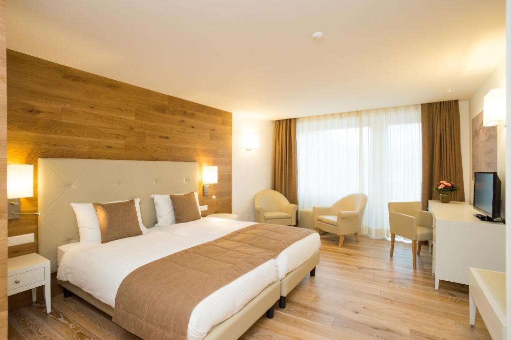 Hotel Schweizerhof Pontresina Room photo